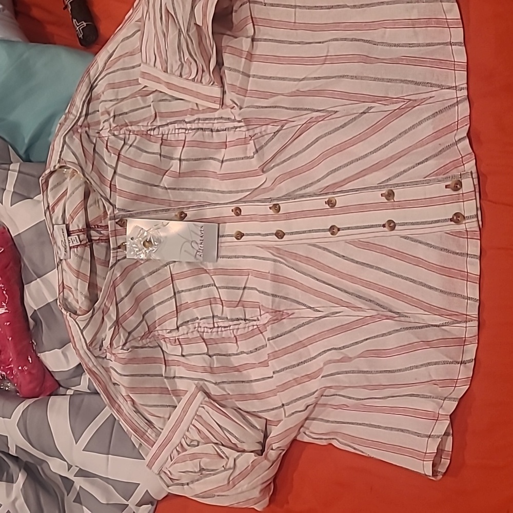 ❤️10/$16 New blu heaven striped linen top
